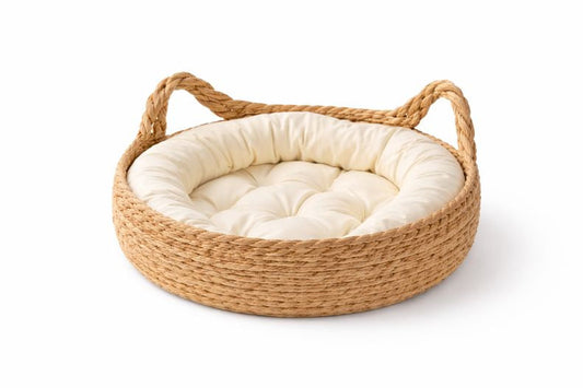 Panier tressé pour chat ORÉA en fibres naturelles avec coussin épais et rebords confortables